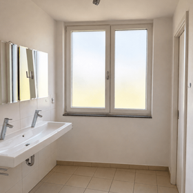 Badezimmer (Wird aktuell noch gestrichen. Mit KI visualisiert.)