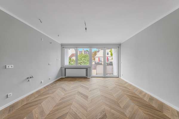 QQI: Helle 2-Zimmer-Wohnung unweit vom Schlosskanal mit modernem Bad