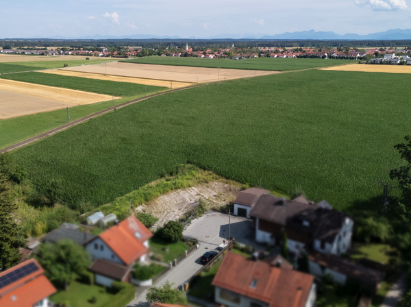 QQI: Grundstück mit Feldblick in Höhenkirchen-Siegertsbrunn