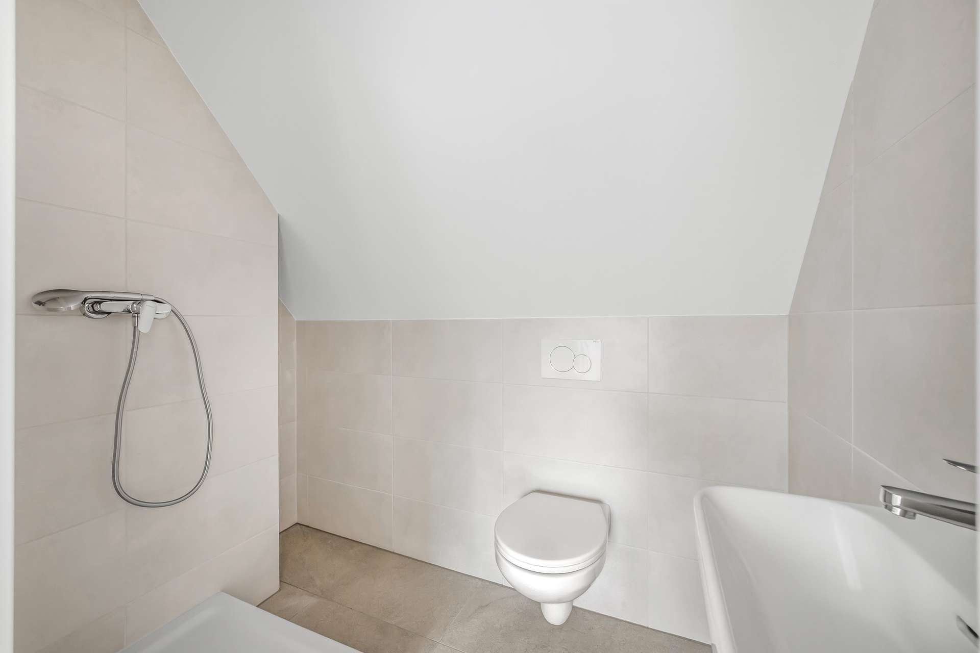 Badezimmer DG
