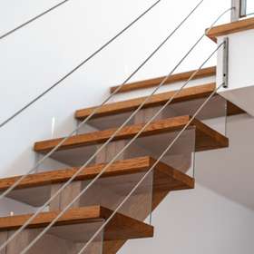 Treppe zur Galerie