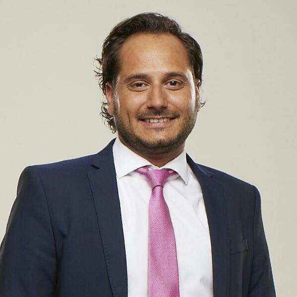 Herr Fabrizio Tubito 