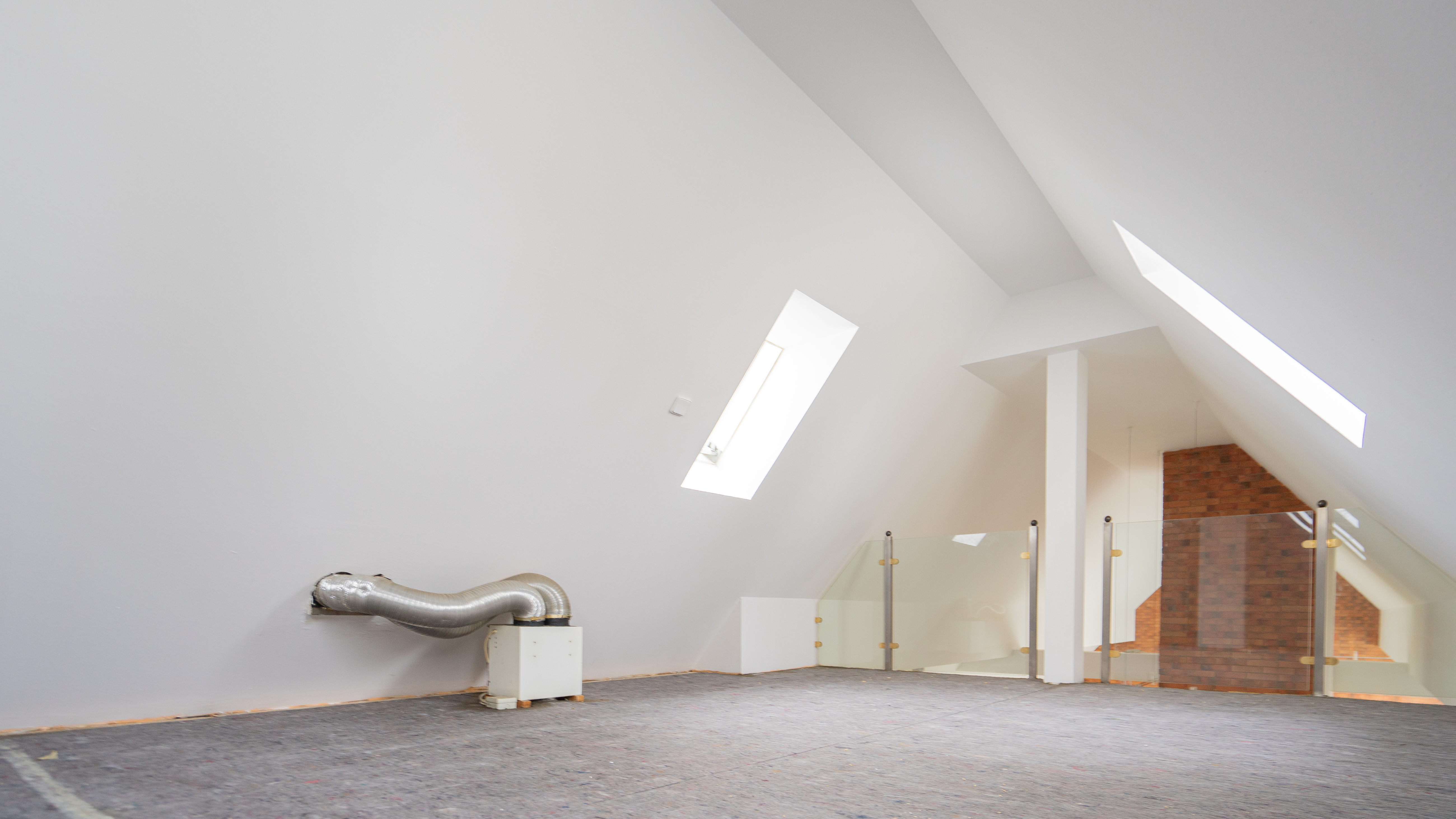 Galerie im Dachspitz mit Ausbaupotenzial