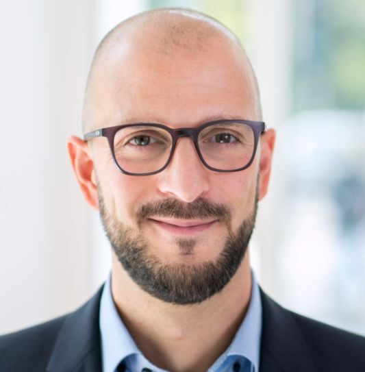  Damir Uzelac 