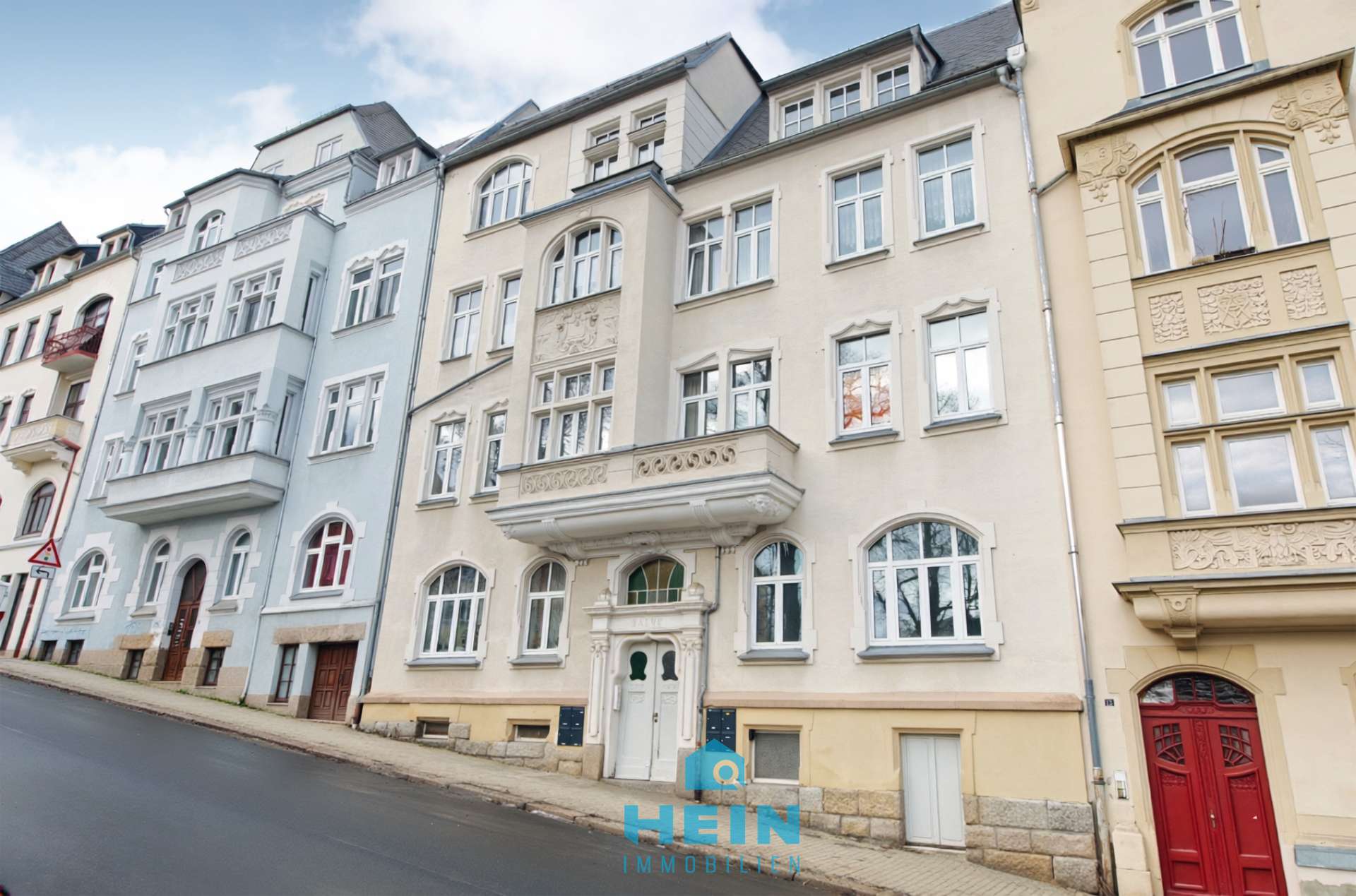 Smart investieren: Paket aus 8 ETW's - in Auerbach mit Faktor 10,95 auf die Sollmiete!