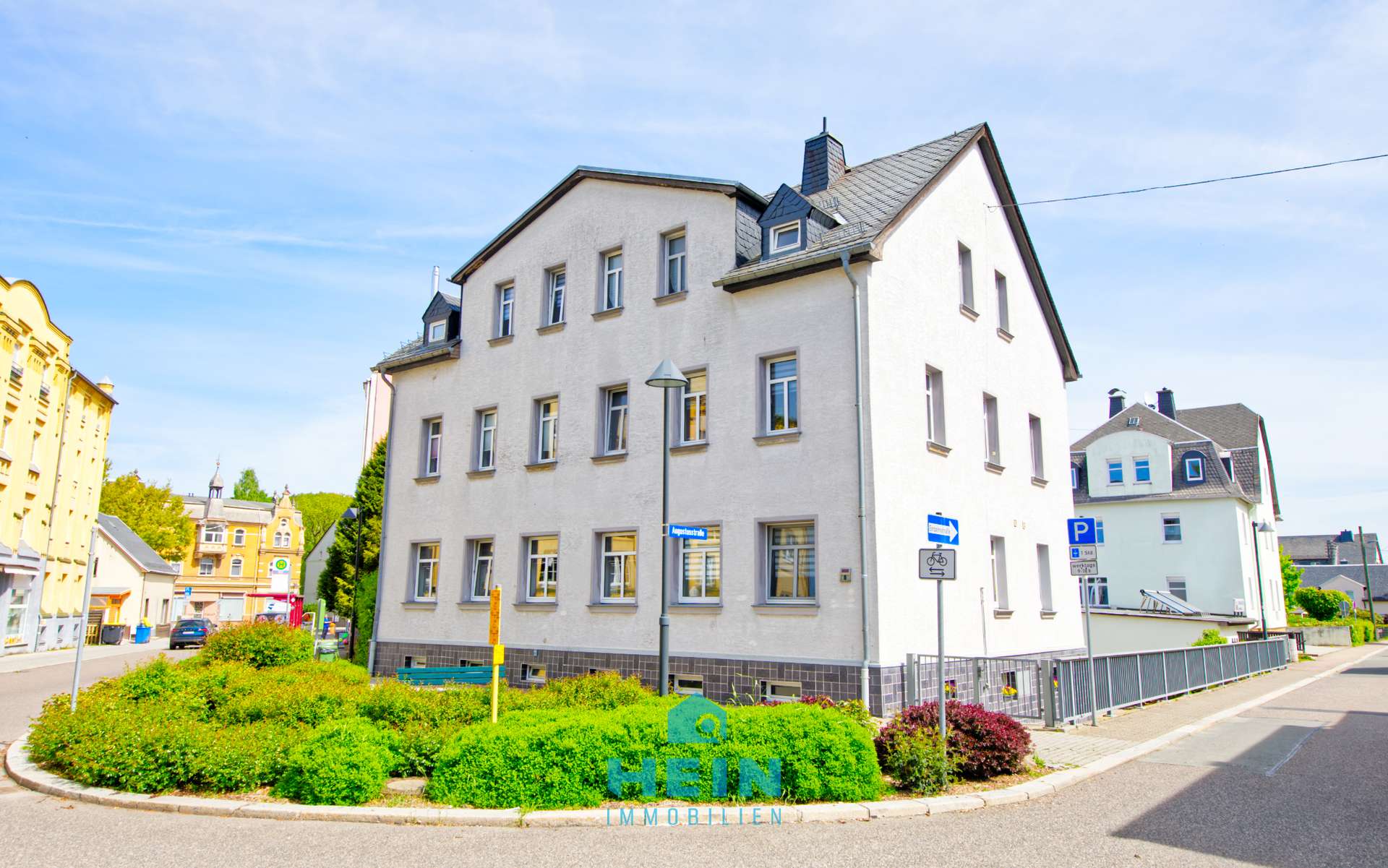 Mehrfamilienhaus in gepflegtem Zustand – Mieterträge ab dem ersten Tag!