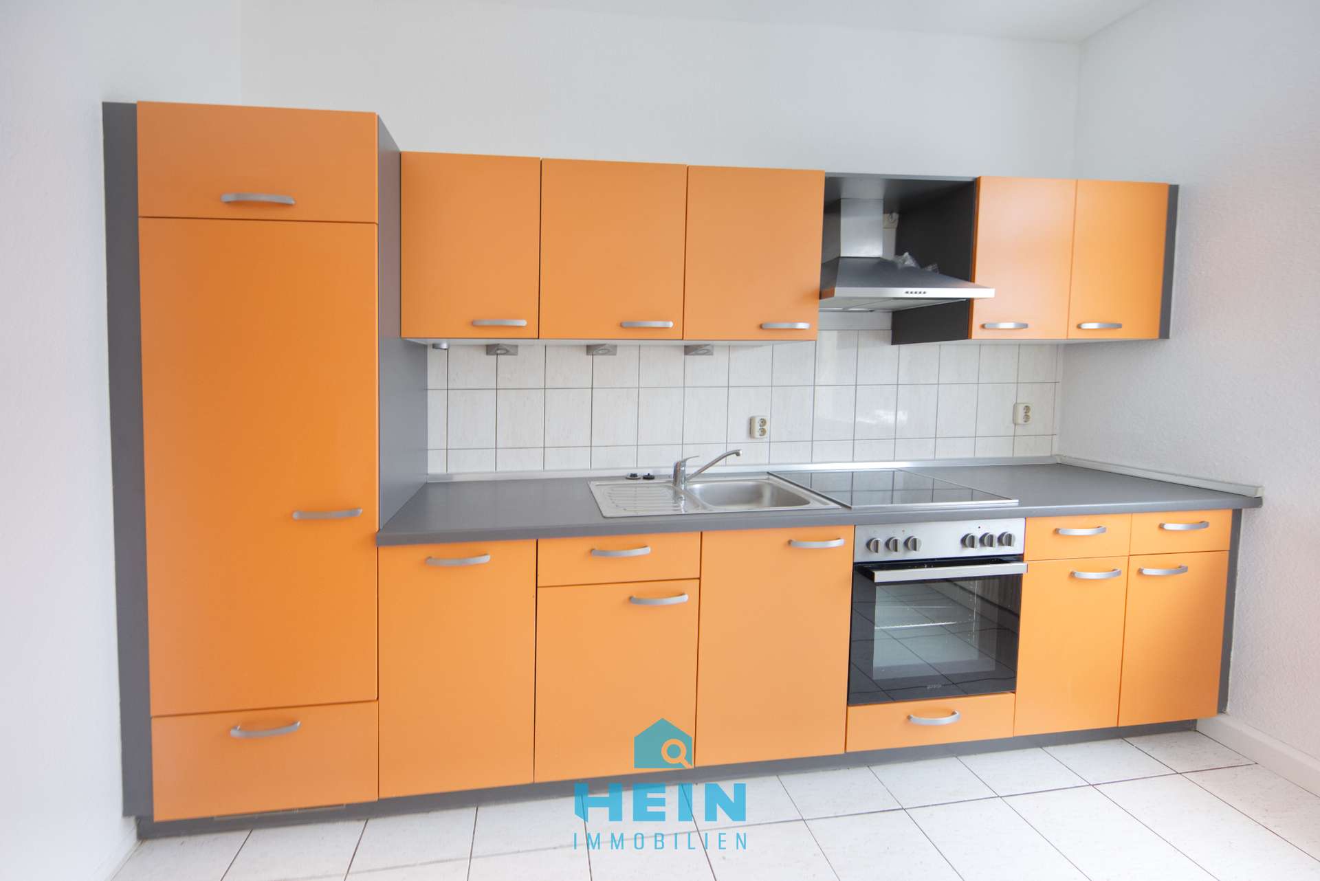 Gemütliche 2-Raum-Wohnung mit EBK – Ihr neues Zuhause im Herzen eines gepflegten Mehrfamilienhauses