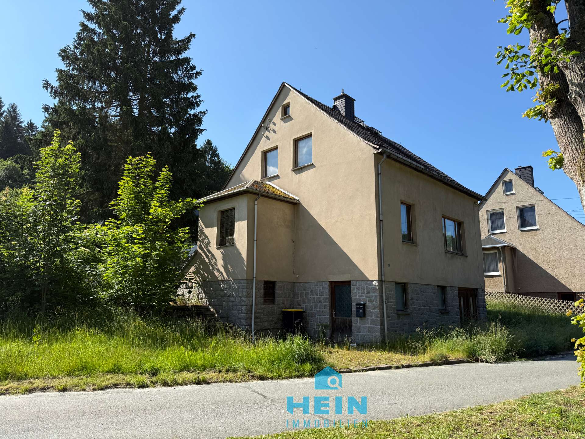 Ihr Projekt mit Perspektive – freistehendes, massiv gebautes Einfamilienhaus in ruhiger Lage!