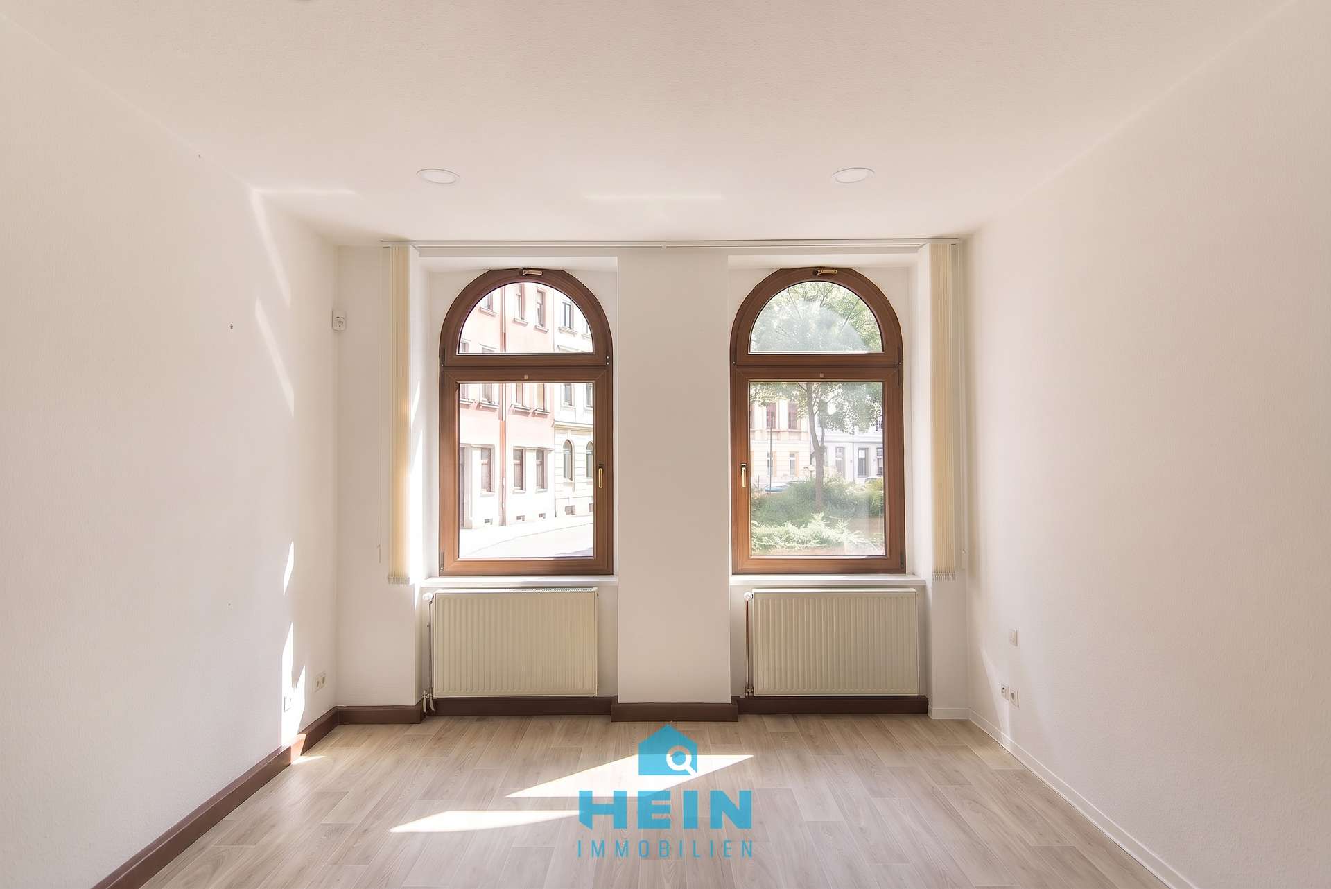 Wohnen im Herzen der Stadt – gemütliche EG-Wohnung mit Terrasse! Frisch renoviert!