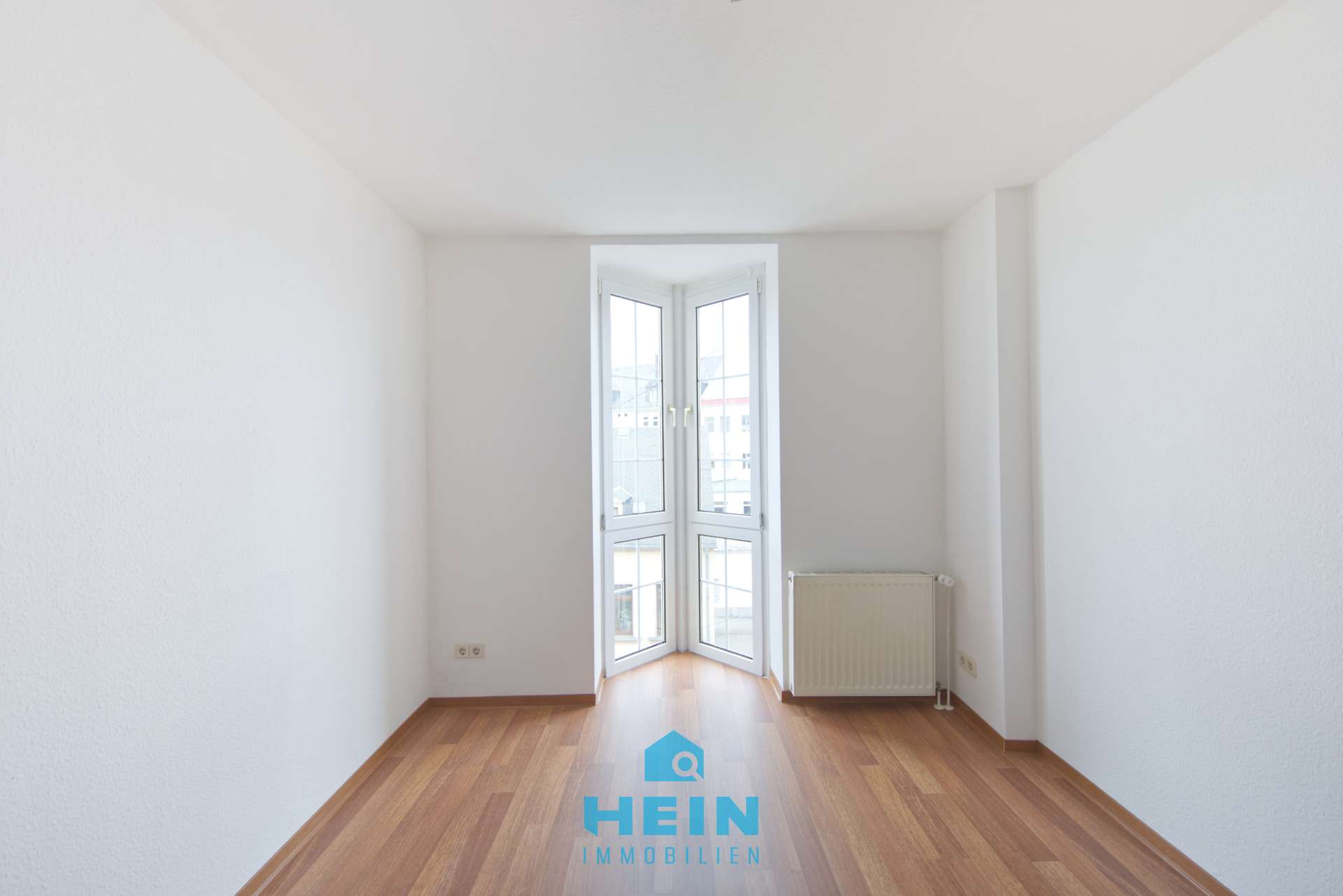 Helle, gut geschnittene Wohnung mit Balkon, Aufzug und angenehmer Wohnatmosphäre