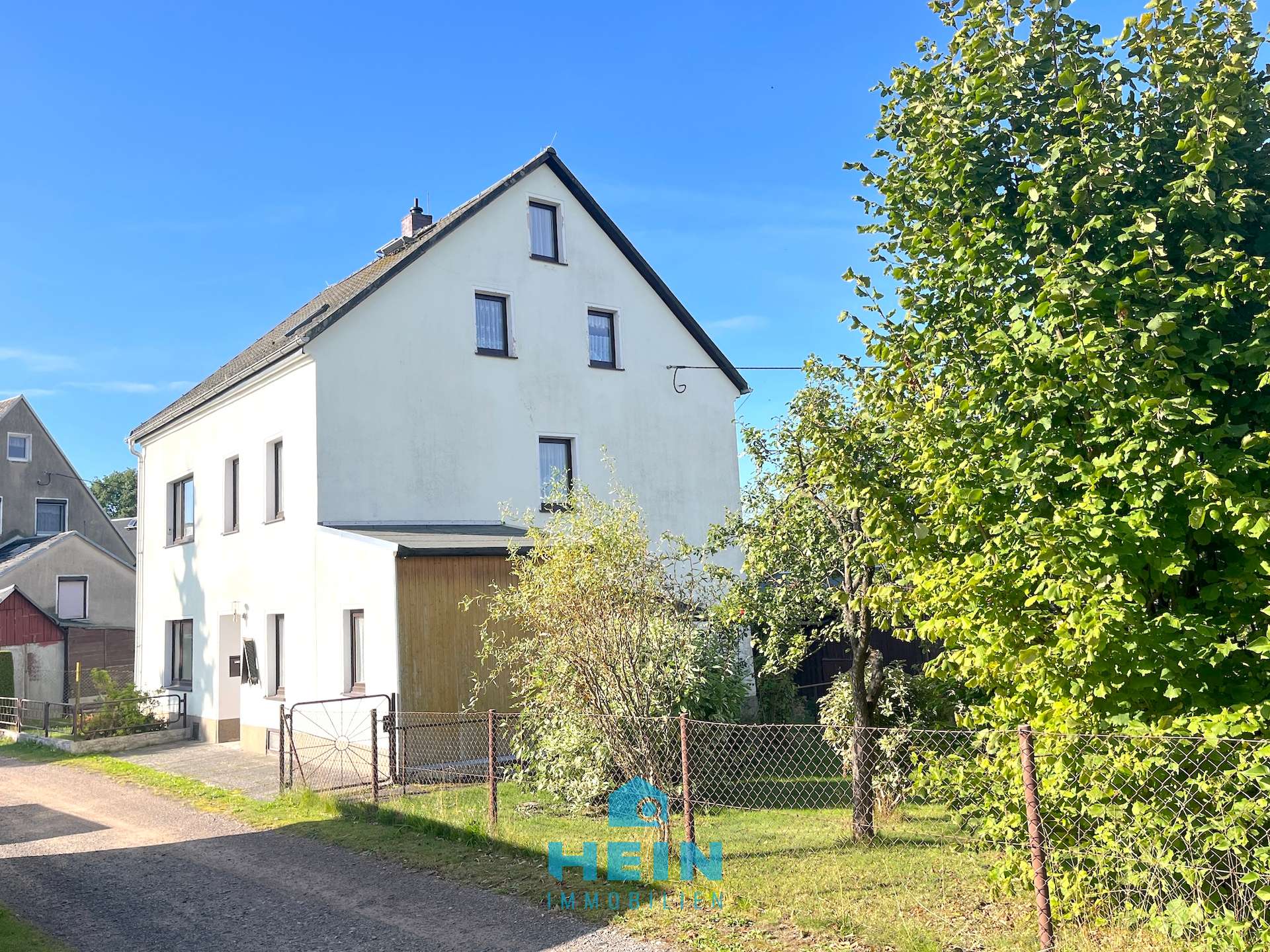 Ländlich wohnen mit Freiraum – Einfamilienhaus mit großem Platzangebot