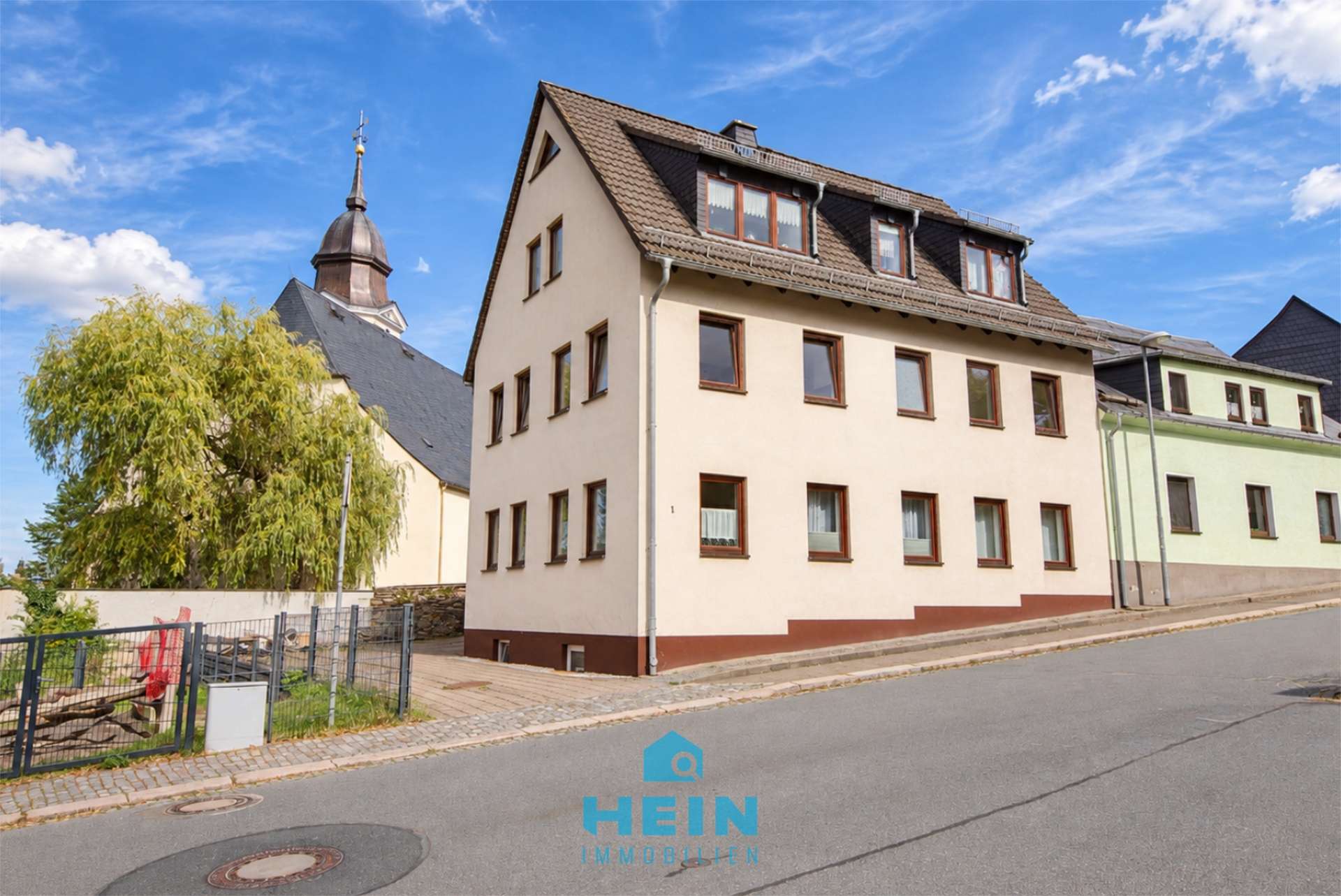 Flexibler Wohntraum in Neustädtel: Großzügige 2-Zimmer-Wohnung mit Terrasse, Garage & Potenzial!