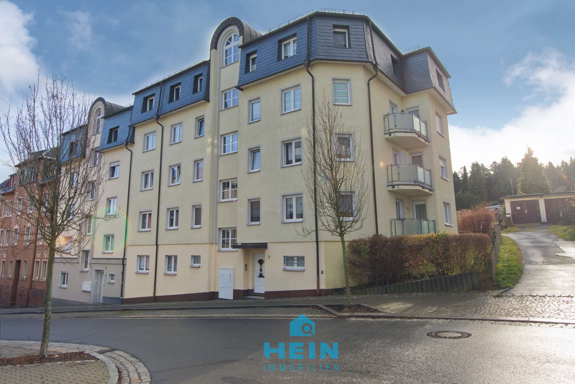 Solide Kapitalanlage mit Balkon: Gepflegte 3-Zimmer-Wohnung in ruhiger Wohnlage von Aue!