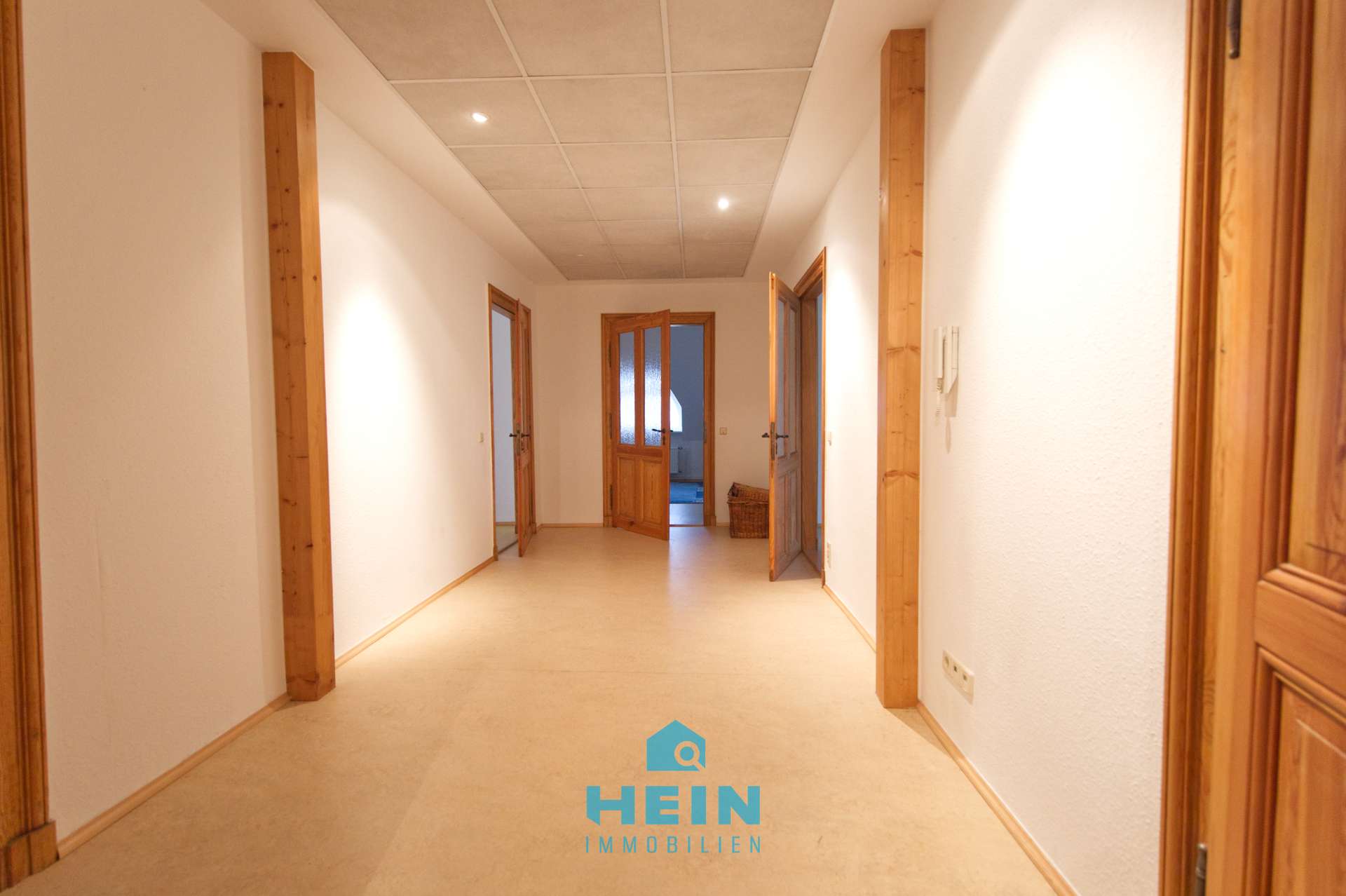 Charme und Raum zum Wohlfühlen - Ihre neue 4-Raumwohnung in Aue.