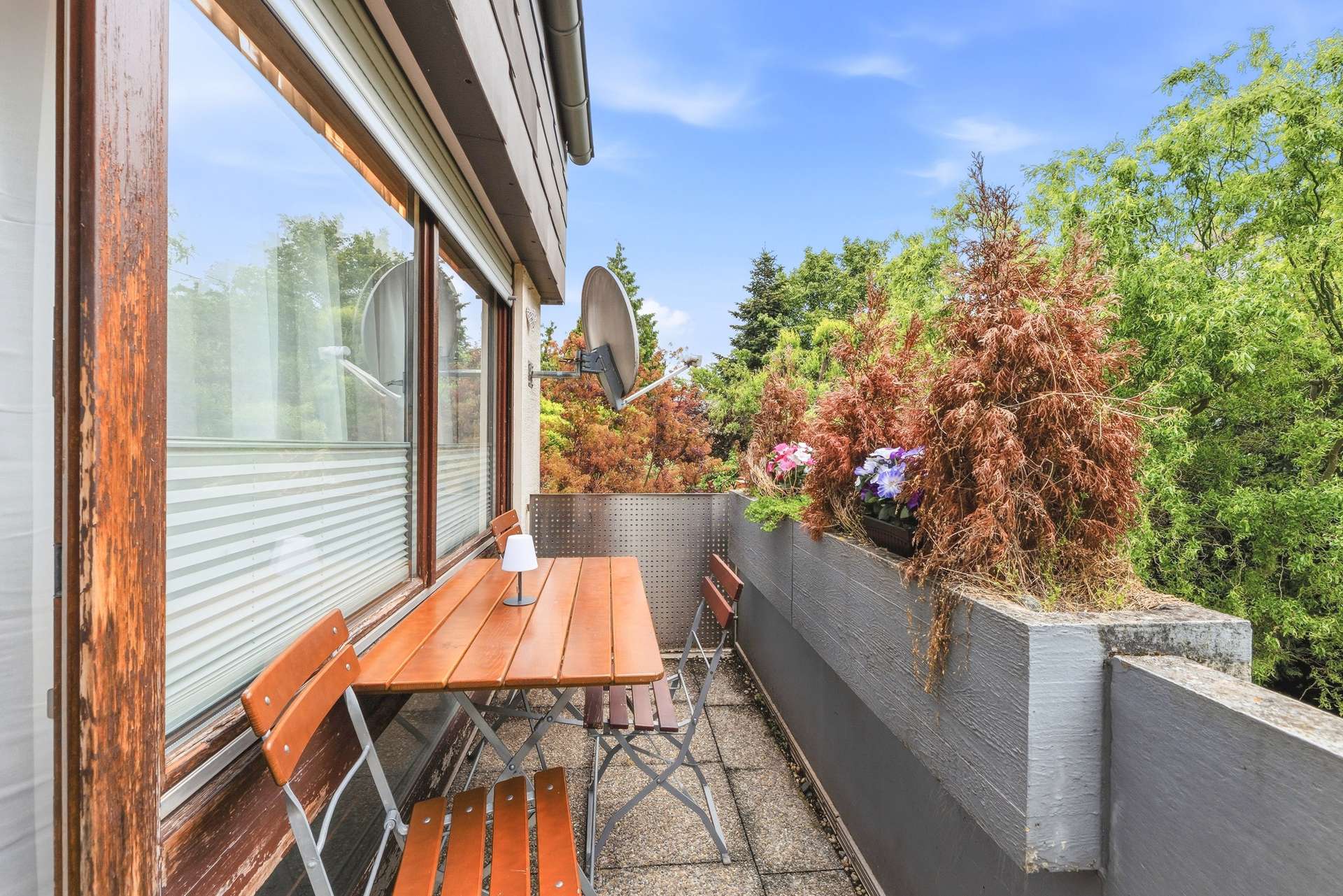 Balkon mit Sitzplatz