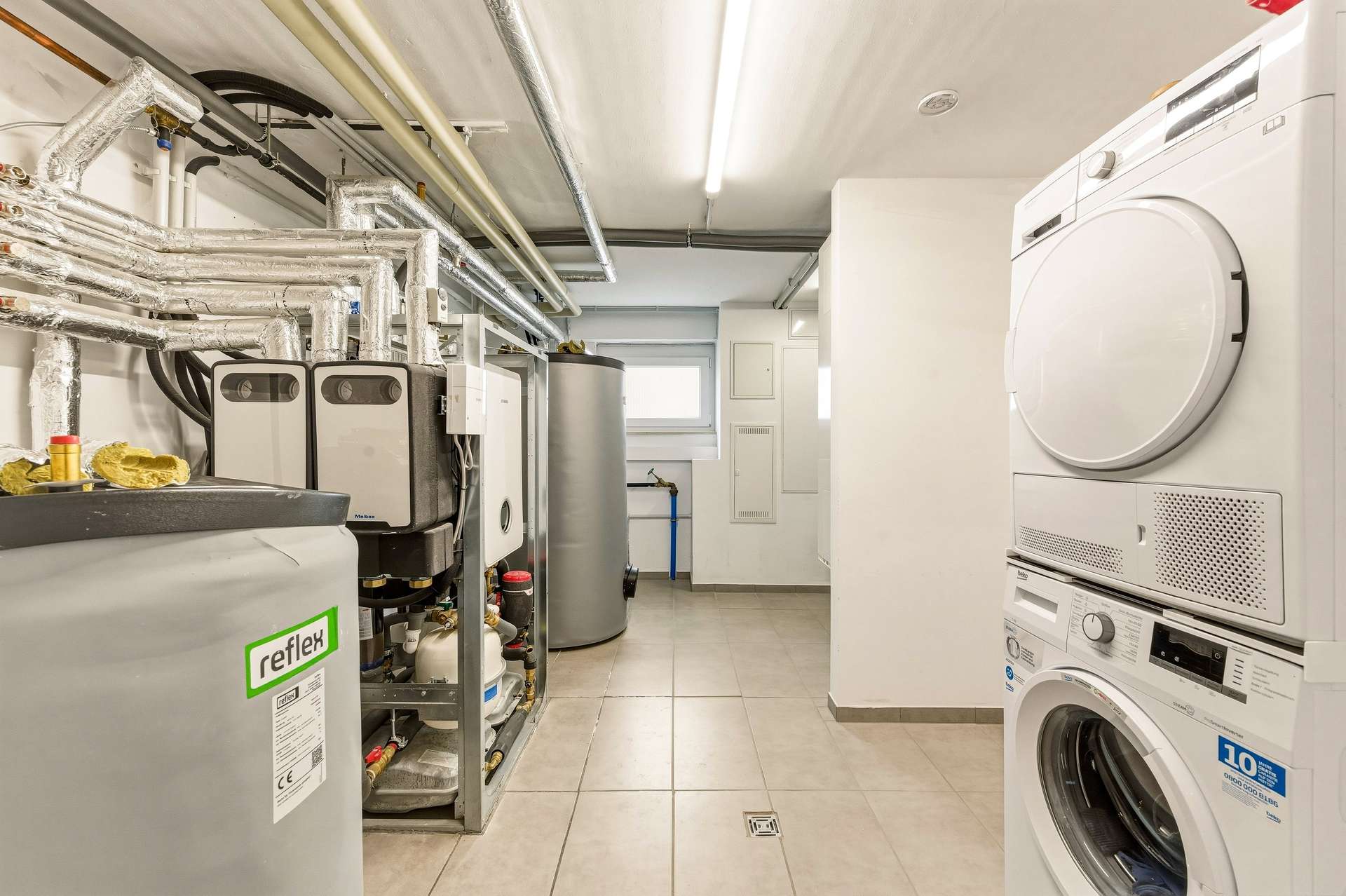 21 Technikzentrale Waermepumpe