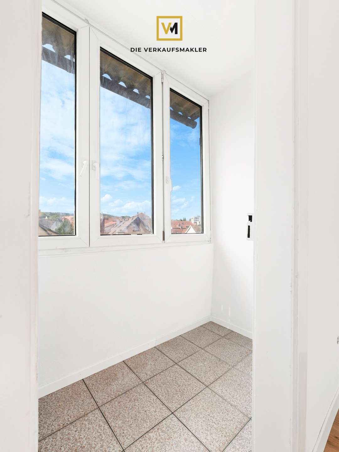 Verglaste Loggia mit Fernblick