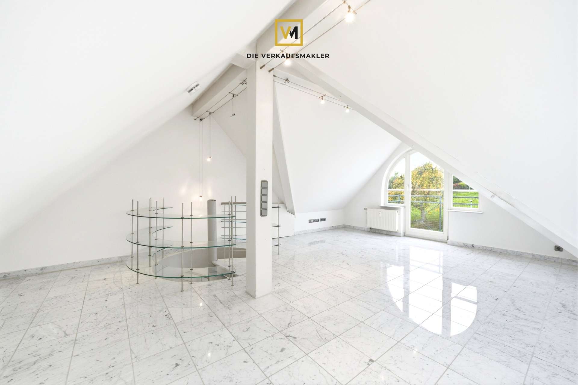 Galerie mit Treppenauge