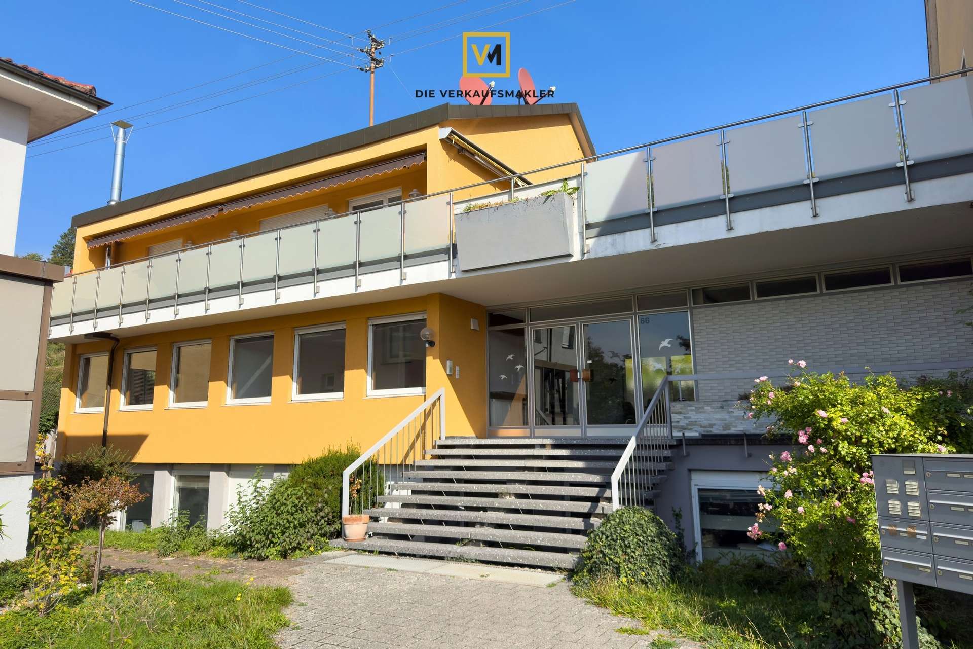 Unten 154 m² Praxis oder Kanzlei, oben Penthouse mit Dachterrasse