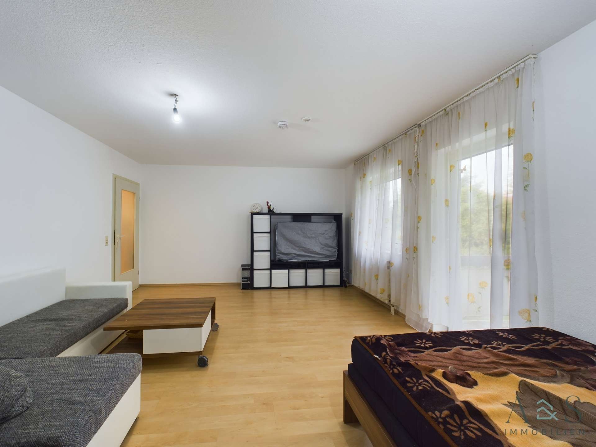 Wohn- Schlafzimmer