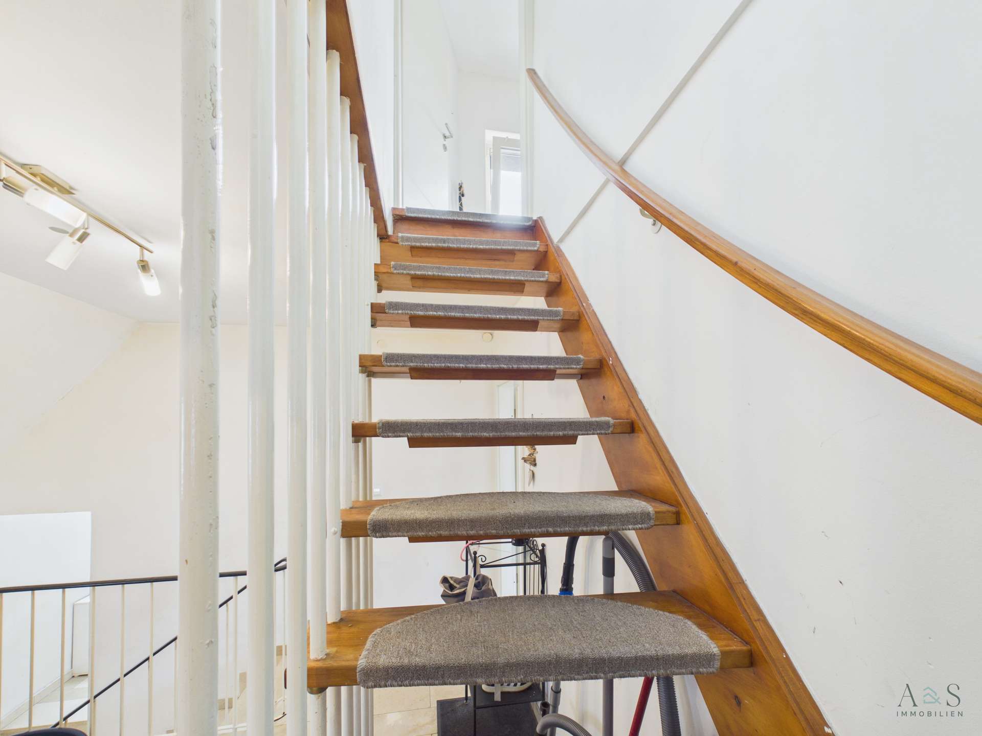 Treppe ins Dachboden