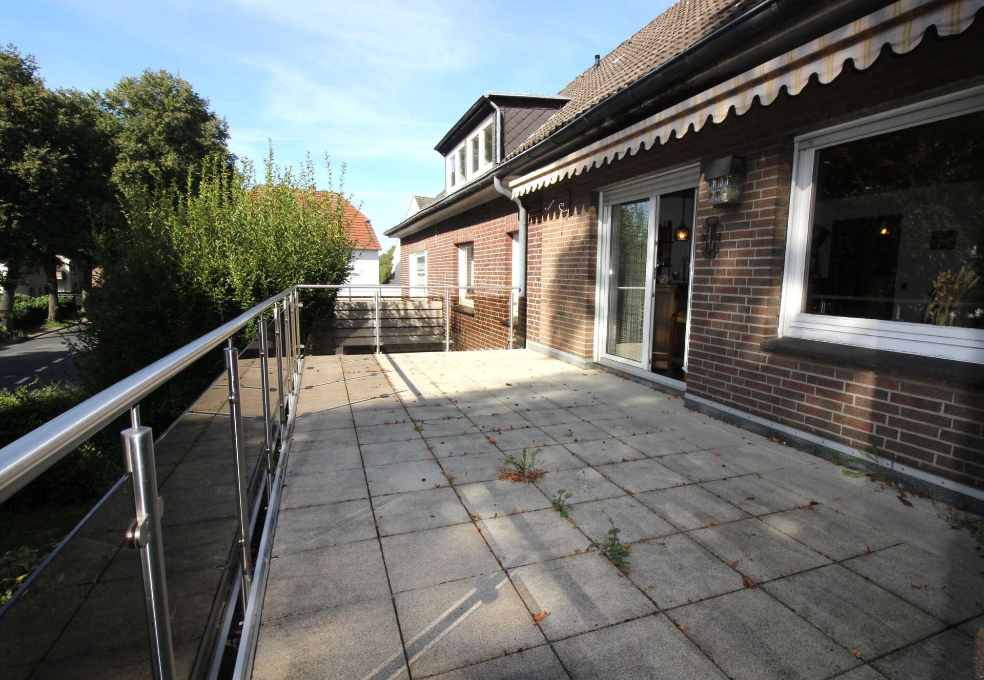 Zweiter Balkon im 1.OG