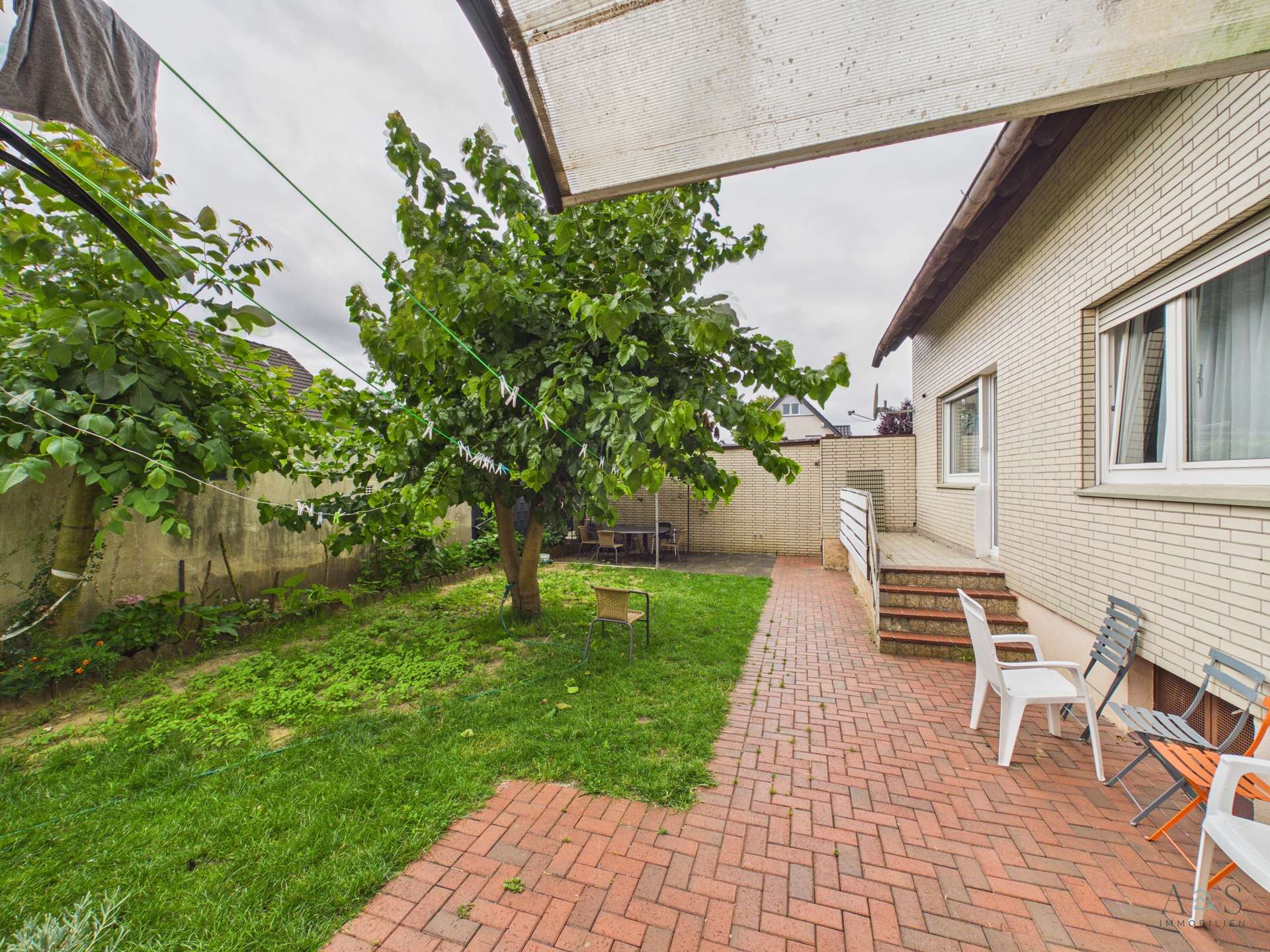 Gartenansicht EG Wohnung