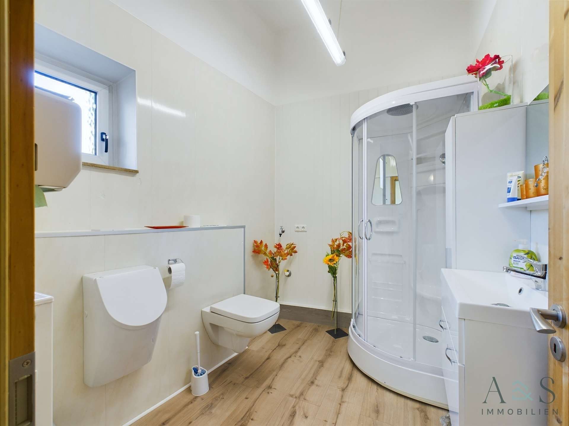 Bad + WC
