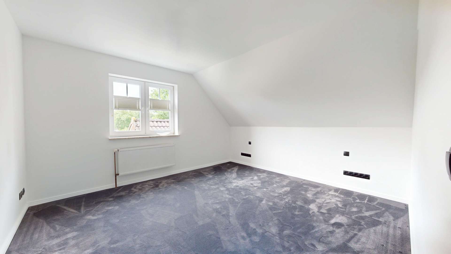 Zimmer 1 OG
