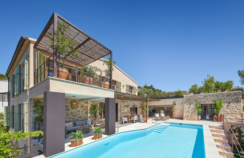 Qlistings - Romantische Villa mit Meerblick in Port Andratx Property Image