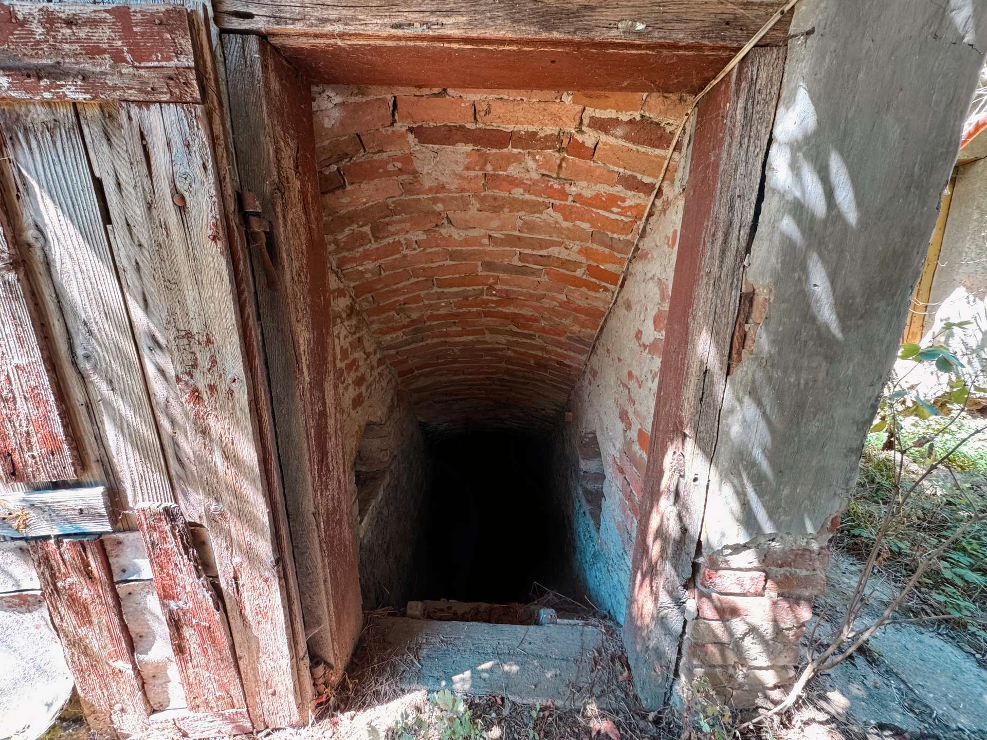 2 room Ház For Eladó in Besence, - 25