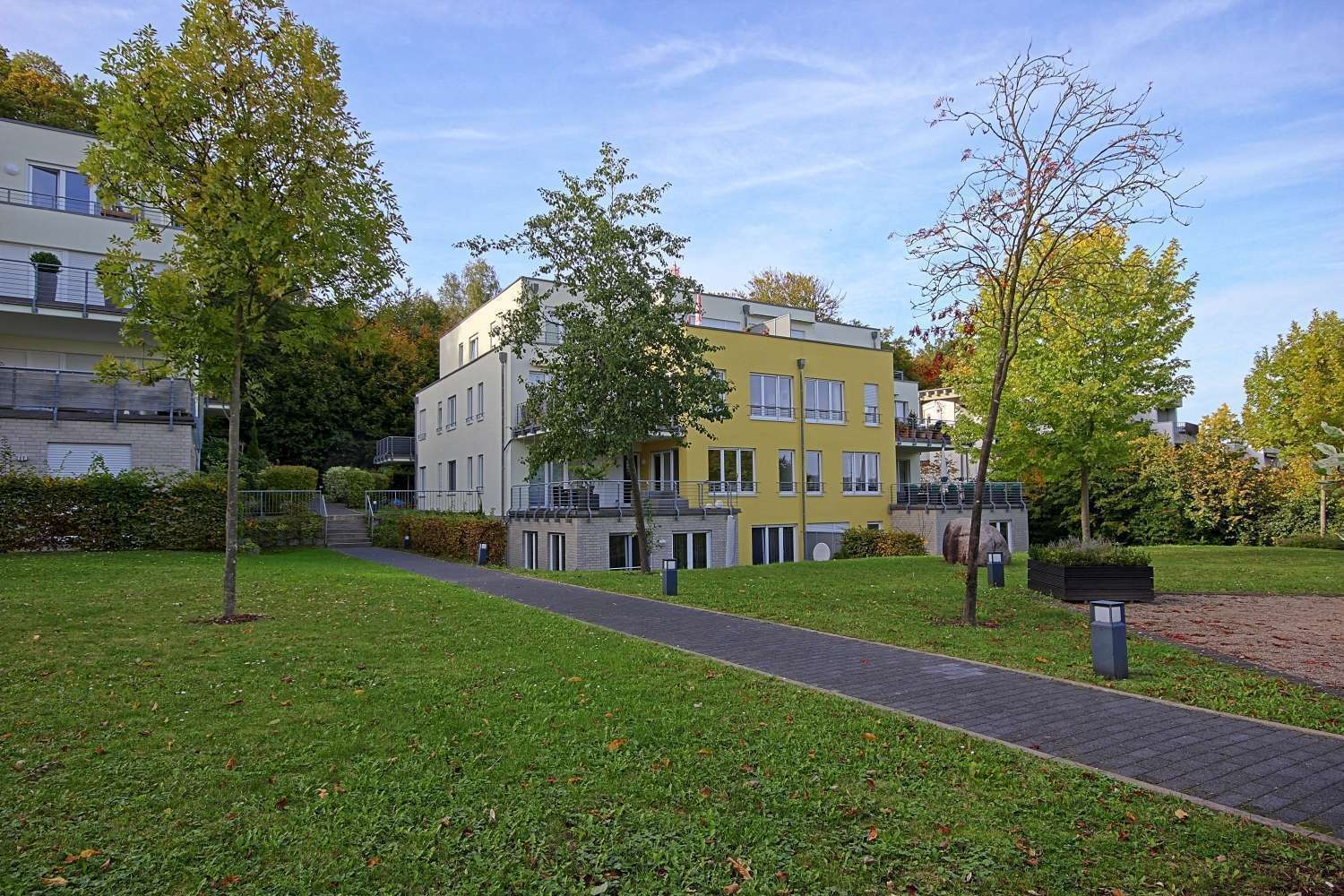 1. MONAT MIETFREI! BAD GODESBERG - TERRASSENWOHNUNG MIT 2 BÄDERN IN IDYLLISCHER VILLENKOLONIE - Foto 3