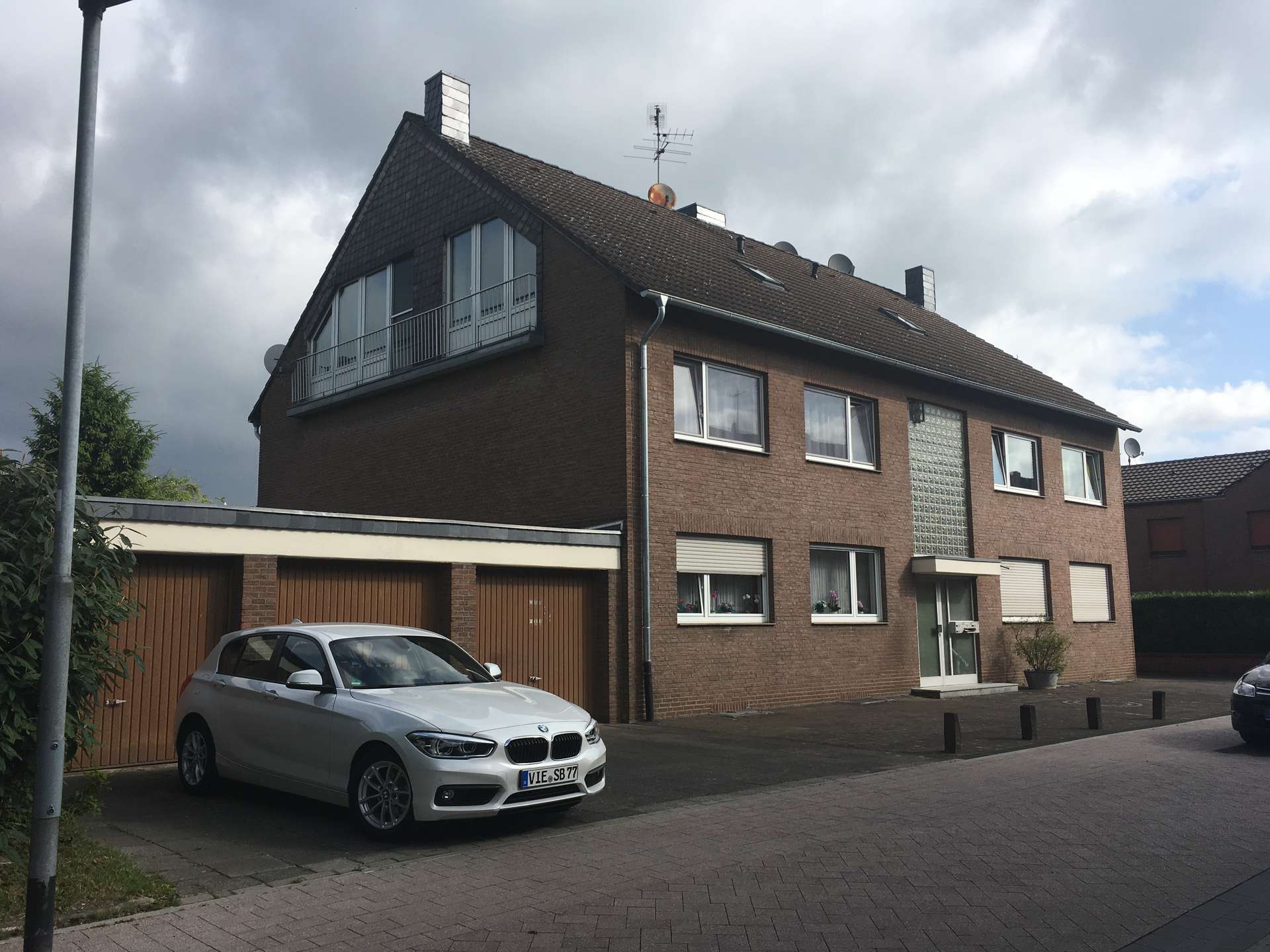 Bellassai & Sigmund | Immobilie: SANKT-TÖNIS: GUTGESCHNITTENE ZWEI ...