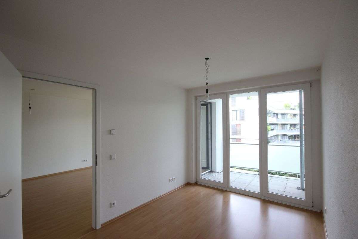 DIREKT AM VOLKSGARTEN! SCHÖNES 2-ZIMMERAPPARTEMENT IN BESTER & ZENTRALER LAGE AM EIFELPLATZ - Foto 2