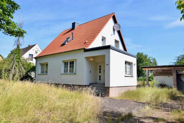 Einfamilienhaus im Dornröschenschlaf, Refugium für eine junge Familie