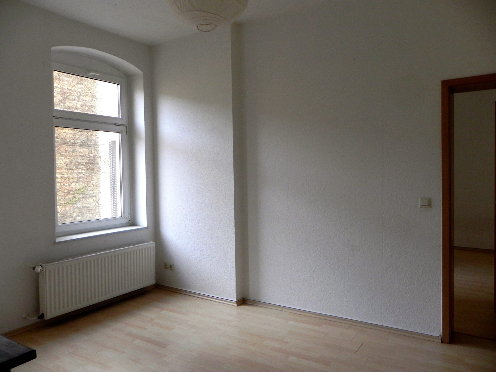 nette, kleine Zwei-Zimmer DG - Wohnung im Giebichenstein