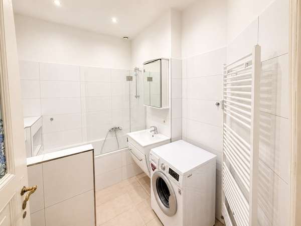 Bathroom, flat in Berlin-Mitte