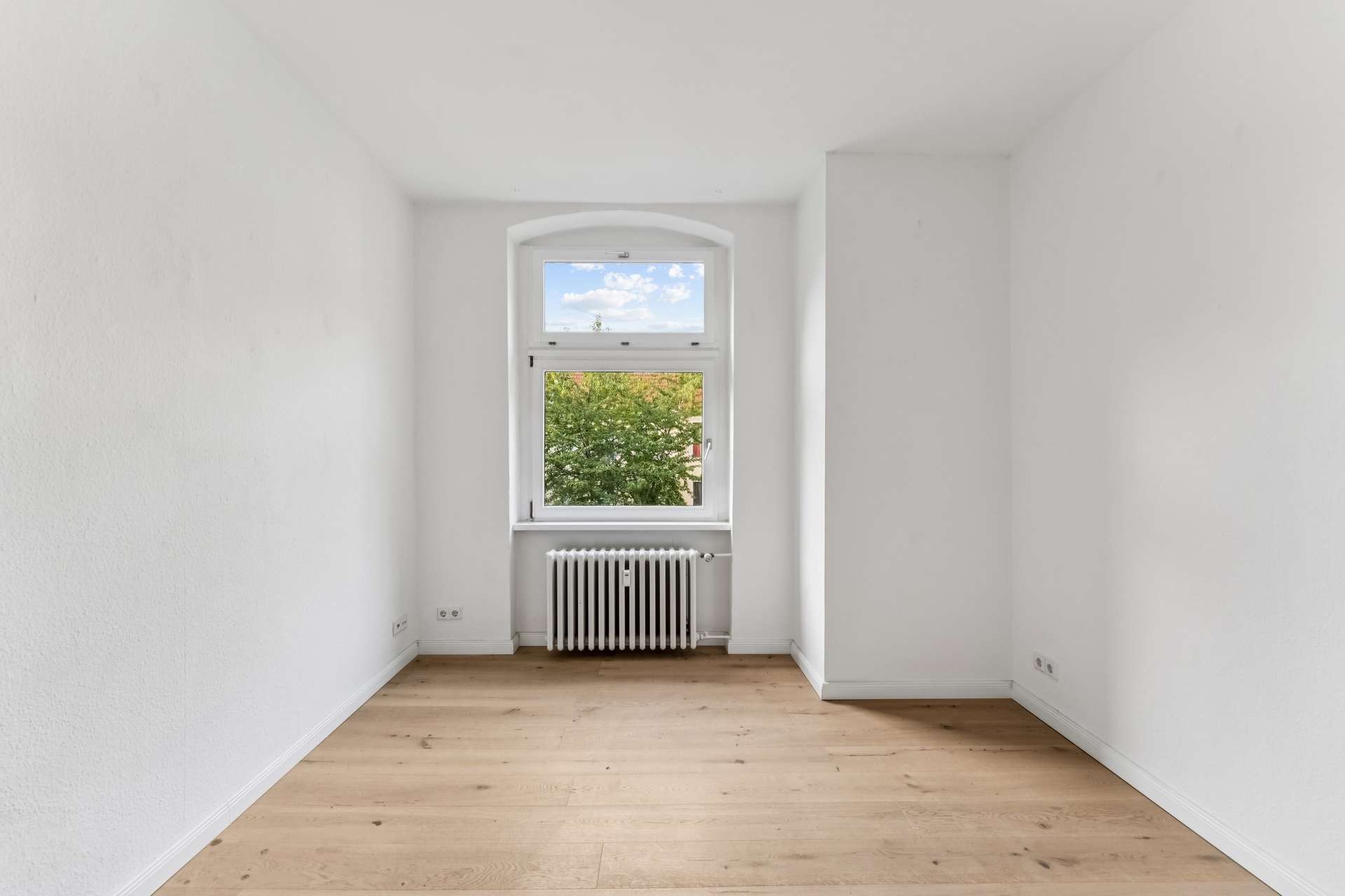 Room with period window