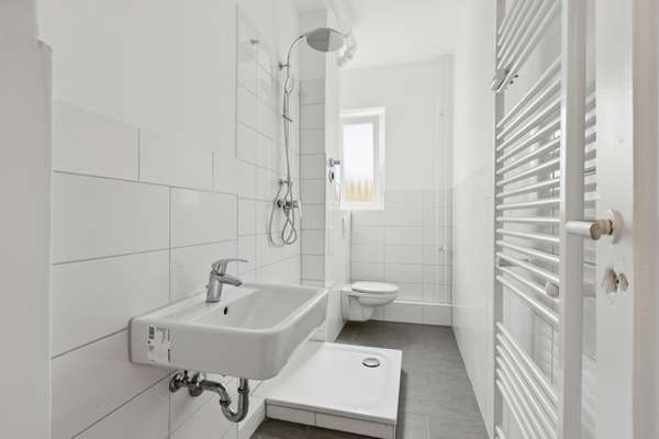 Badezimmer mit Dusche, Wohnung in Berlin-Tempelhof-Schöneberg