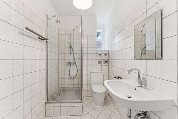 Shower room, flat in Berlin-Neukölln