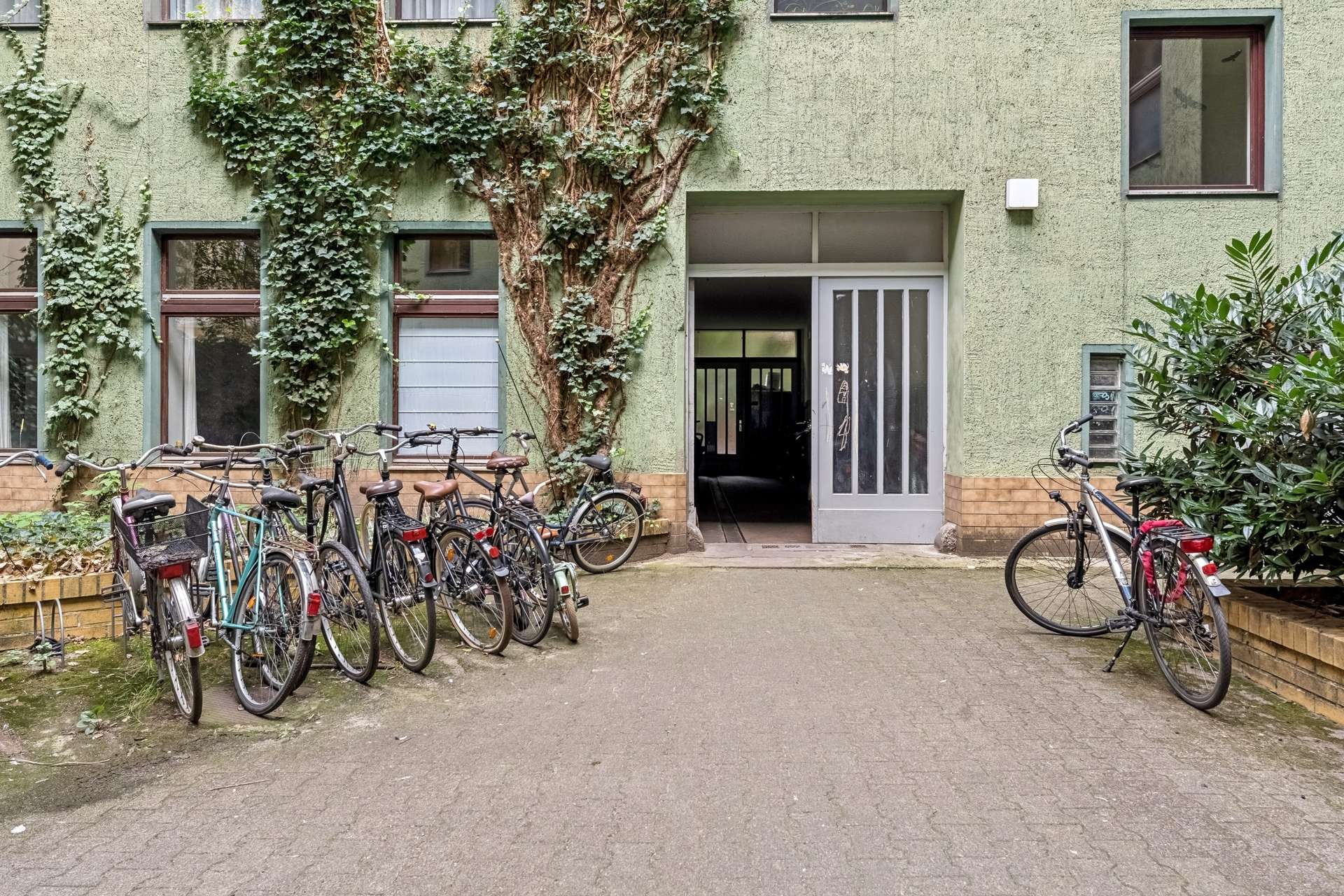Courtyard, flat in Berlin-Neukölln