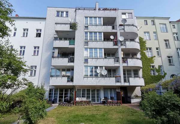 2 - Hof 1_