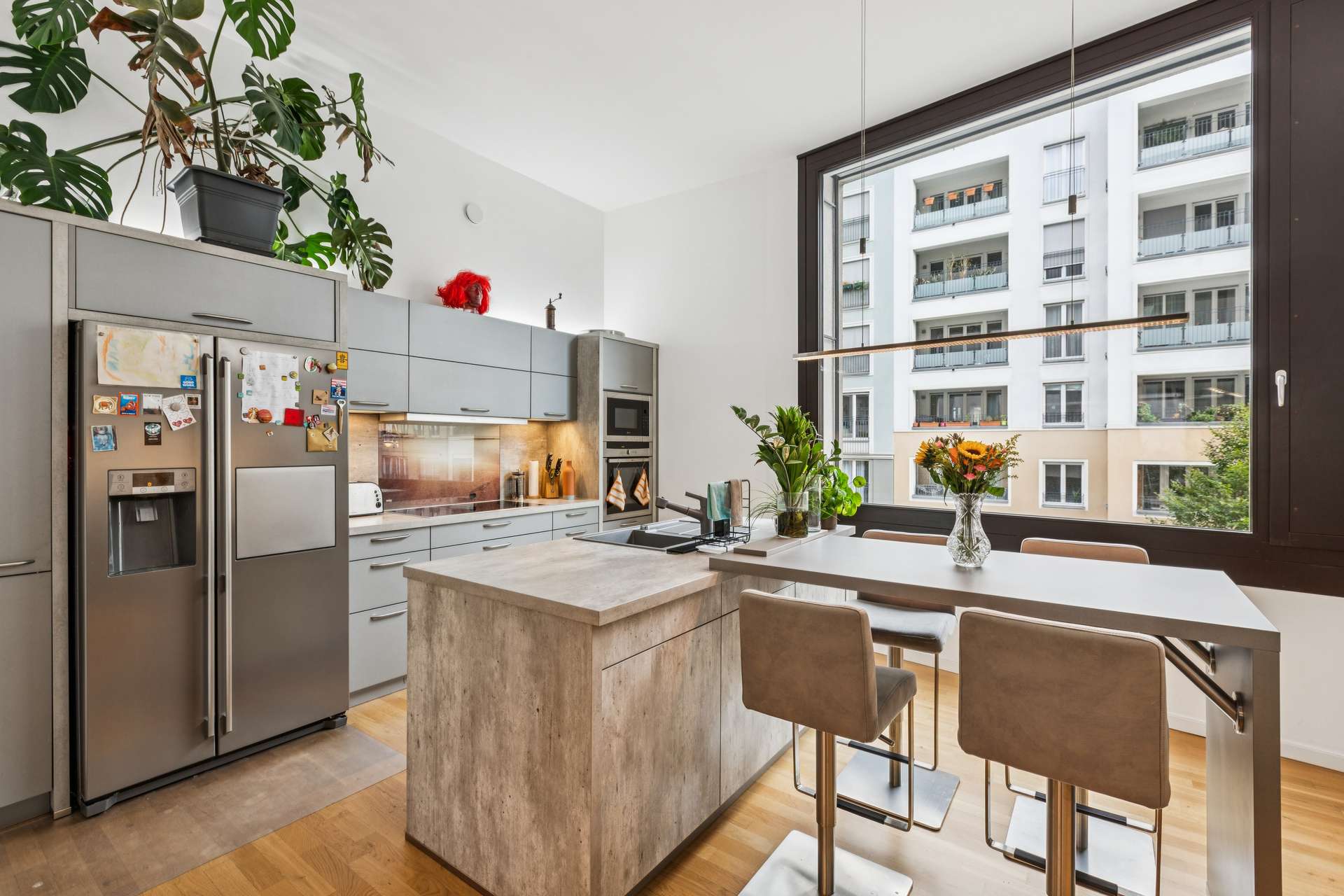 Kitchen with dining area, flat in Berlin-Mitte