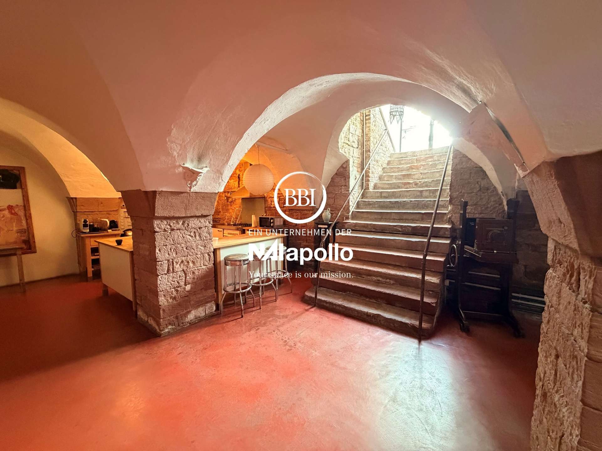 Lower floor, office space in Frankfurt am Main