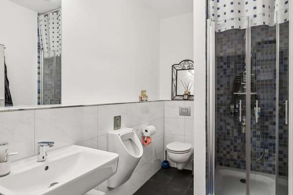Duschbad, Wohnung in Berlin-Mitte