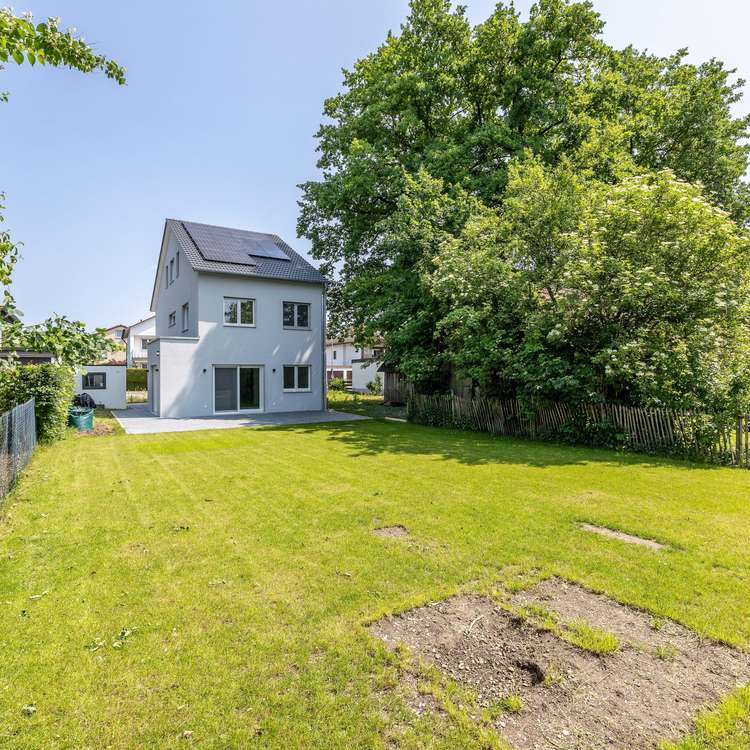 KfW 40+ DHH mit großem Garten, 4 Schlafzimmer, Hobby, uvm. in familienfreundlicher Lage