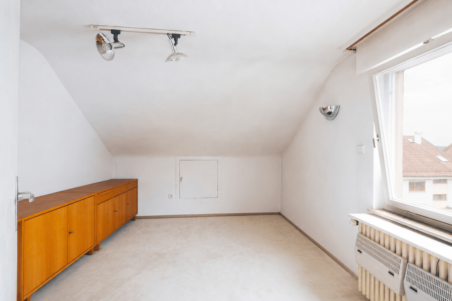 Schlafzimmer 2 oder Büro DG 