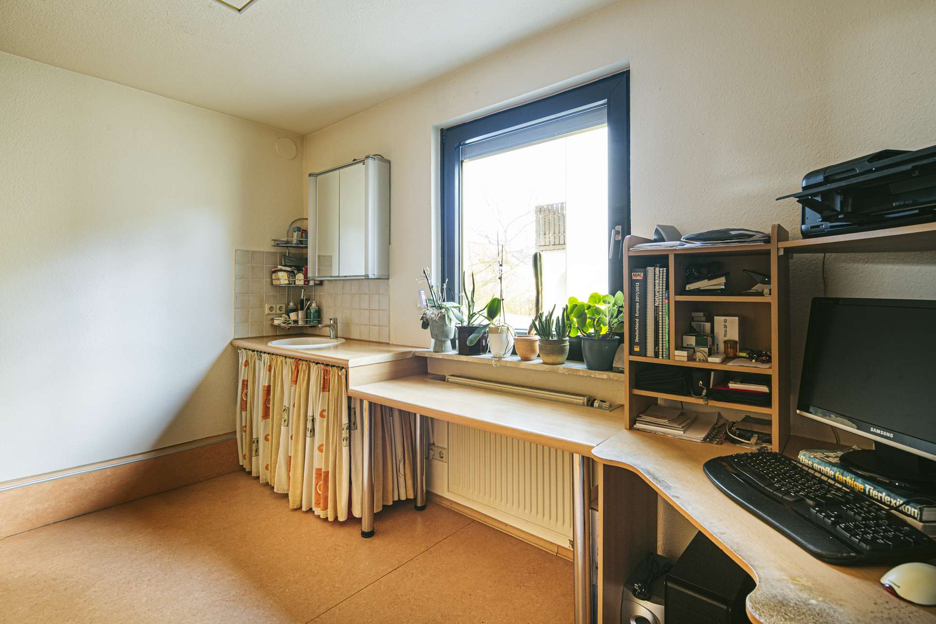 Arbeitszimmer bzw. Garderobe EG