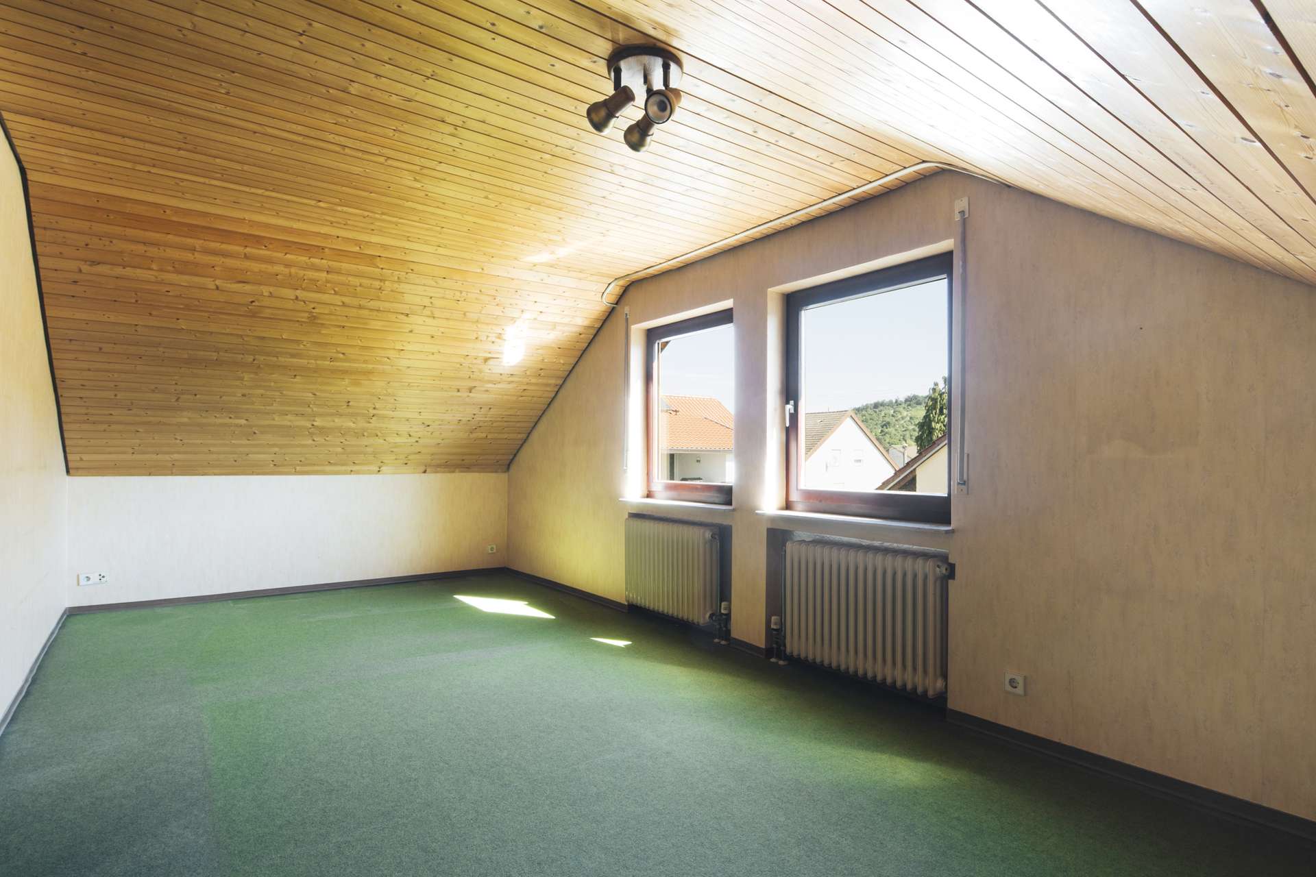 Schlafzimmer DG