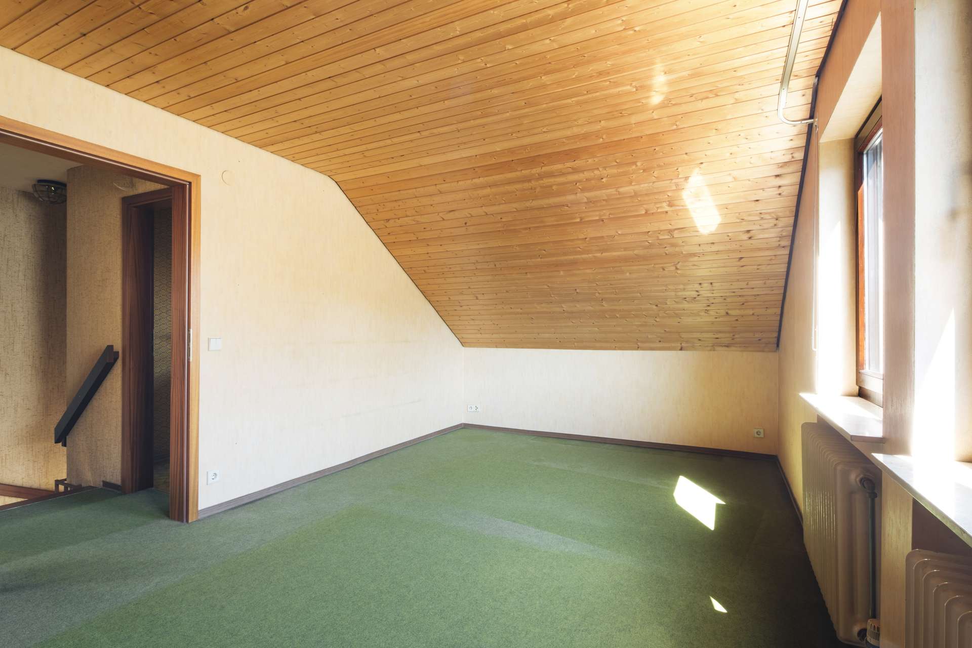 Schlafzimmer DG